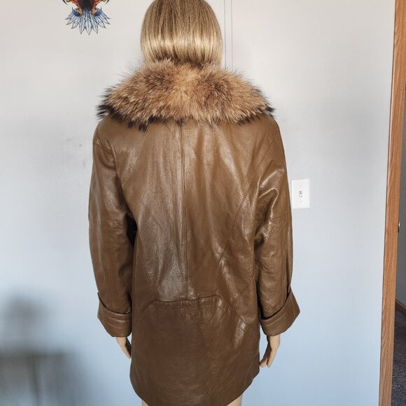 # Large leather/raccoon coat - Picture 2 of 4